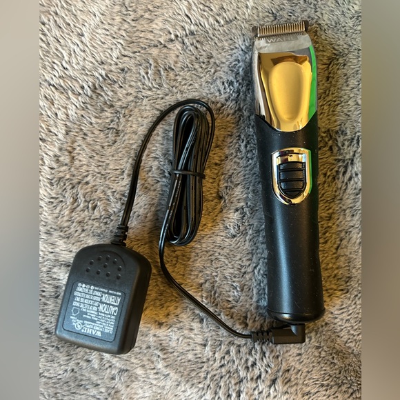 WAHL 17 Piece Trimming/Shaving Kit - Picture 12 of 16